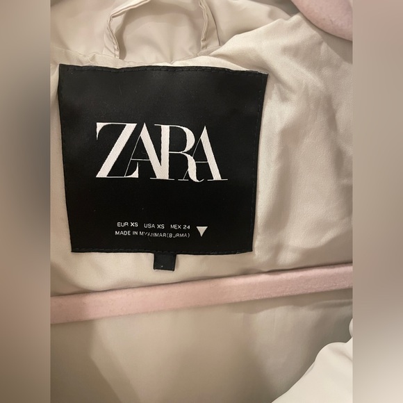 ZARA Cropped Puffer Water Resistant Jacket - Picture 2 of 3